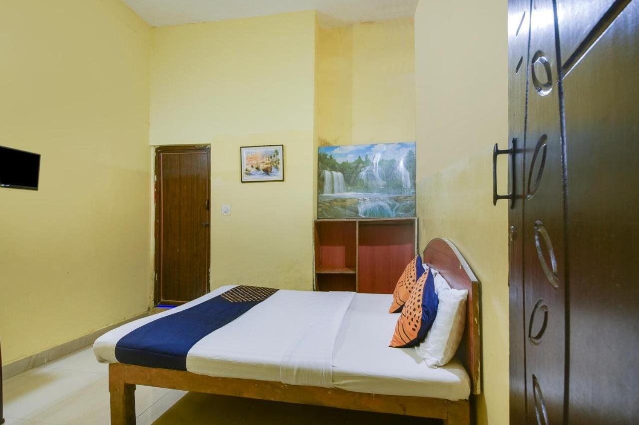 Spot On 74228 Galaxy Comforts Hotel Narasimharaja Puram Exterior photo